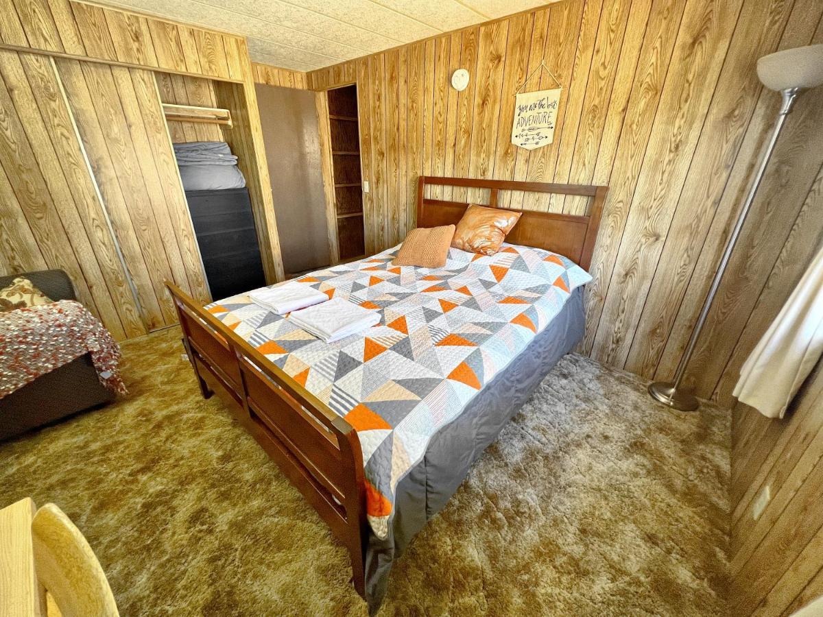1 Bedroom Near Lassen Volcanic Park * Paynes Creek